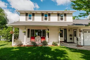 8351 S Deer Ridge Pass, Oak Creek, WI 53154 - Photo 4