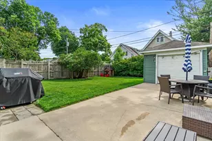2472 N 71st St, Wauwatosa, WI 53213 - Photo 30