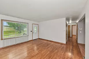 7400 W Melvina St, Milwaukee, WI 53216 - Photo 6