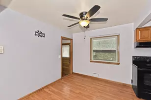 7400 W Melvina St, Milwaukee, WI 53216 - Photo 8
