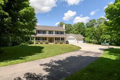 5674  Deer Wood Ln, Wayne, WI 53010 - Photo 10