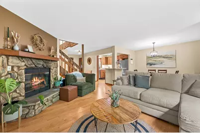 6318  Cedar St, Wauwatosa, WI 53213 - Photo 2