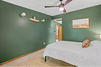 6318  Cedar St, Wauwatosa, WI 53213 - Photo 14