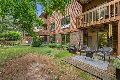 6318  Cedar St, Wauwatosa, WI 53213 - Photo 32