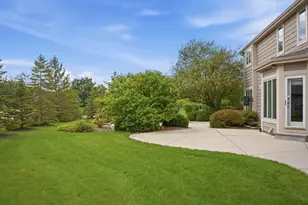 9223 W Wyndham Hills Ct, Franklin, WI 53132 - Photo 62