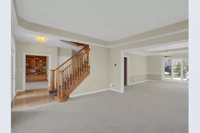 9223 W Wyndham Hills Ct, Franklin, WI 53132 - Photo 6