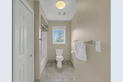 9223 W Wyndham Hills Ct, Franklin, WI 53132 - Photo 42