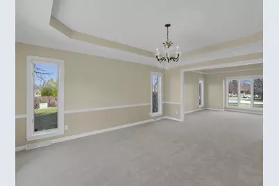 9223 W Wyndham Hills Ct, Franklin, WI 53132 - Photo 14