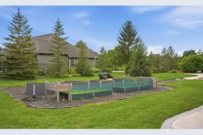 9223 W Wyndham Hills Ct, Franklin, WI 53132 - Photo 58