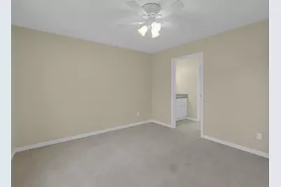 9223 W Wyndham Hills Ct, Franklin, WI 53132 - Photo 34