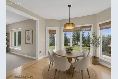 9223 W Wyndham Hills Ct, Franklin, WI 53132 - Photo 14