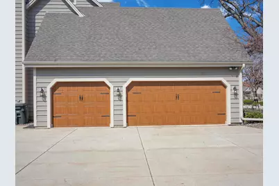 9223 W Wyndham Hills Ct, Franklin, WI 53132 - Photo 58
