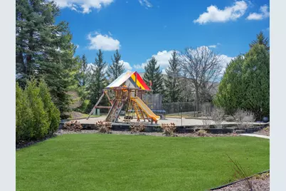 9223 W Wyndham Hills Ct, Franklin, WI 53132 - Photo 54