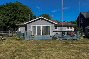 119 Roosevelt St, Fort Atkinson, WI 53538 - Photo 2