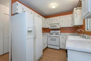 6941 W Glenbrook Rd, Milwaukee, WI 53223 - Photo 6