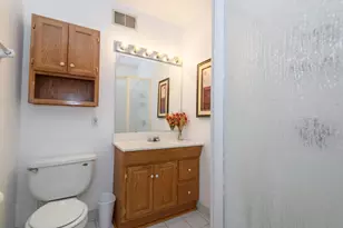 6941 W Glenbrook Rd, Milwaukee, WI 53223 - Photo 18