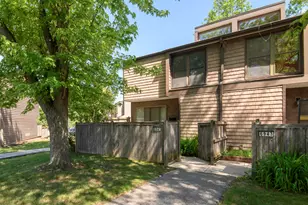6941 W Glenbrook Rd, Milwaukee, WI 53223 - Photo 30