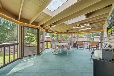 837  Van Slyke Dr, Fontana, WI 53125 - Photo 36