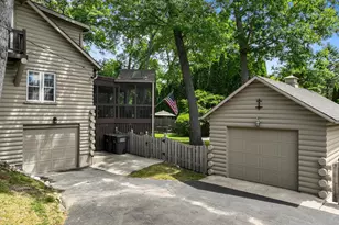 837 Van Slyke Dr, Fontana, WI 53125 - Photo 8