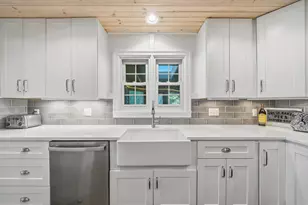 837 Van Slyke Dr, Fontana, WI 53125 - Photo 24