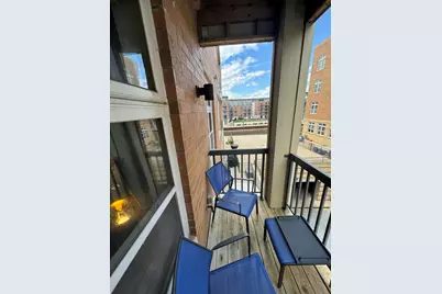 1915 N Water St #207, Milwaukee, WI 53202 - Photo 8