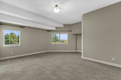 W358N6658  Spring Hollow Cir, Oconomowoc, WI 53066 - Photo 16