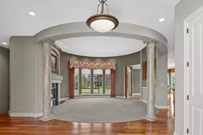 W358N6658  Spring Hollow Cir, Oconomowoc, WI 53066 - Photo 2