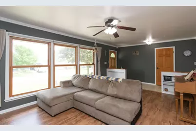 345  Wisconsin St, Mayville, WI 53050 - Photo 4