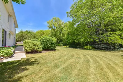 9212 S 41st St, Franklin, WI 53132 - Photo 44
