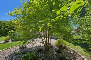 7557 Chapel Hill Ct, Franklin, WI 53132 - Photo 36