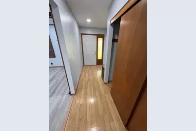 6174 S 38th St, Greenfield, WI 53221 - Photo 2