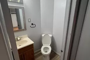 2212 W Parnell Ave, Milwaukee, WI 53221 - Photo 12