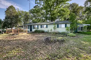 N5156 Butternut Ct, Hubbard, WI 53039 - Photo 2