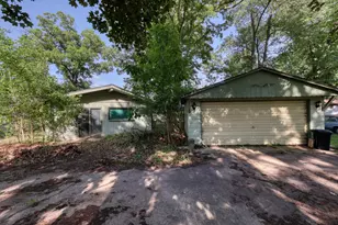 N5156 Butternut Ct, Hubbard, WI 53039 - Photo 4