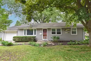 W170N9340 Woodlawn Dr, Menomonee Falls, WI 53051 - Photo 1