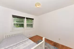 W170N9340 Woodlawn Dr, Menomonee Falls, WI 53051 - Photo 10