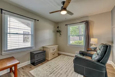 420  Scott Ave, Waukesha, WI 53186 - Photo 16