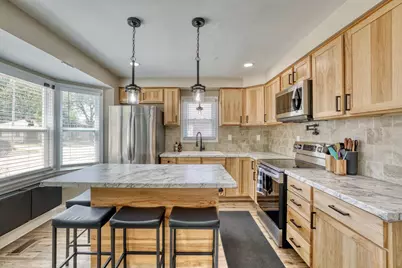 420  Scott Ave, Waukesha, WI 53186 - Photo 8