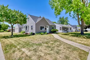 420 Scott Ave, Waukesha, WI 53186 - Photo 1