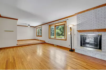 2311 W Kenboern Dr, Glendale, WI 53209 - Photo 26