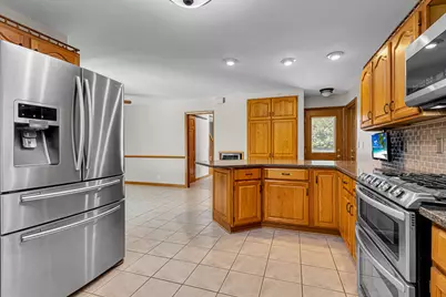 2311 W Kenboern Dr, Glendale, WI 53209 - Photo 16