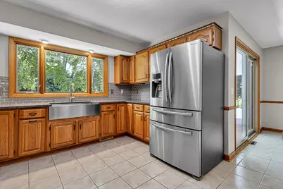 2311 W Kenboern Dr, Glendale, WI 53209 - Photo 14