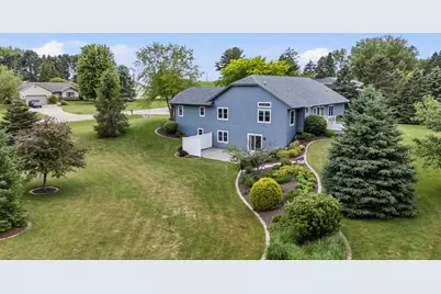 119  Marilane Dr, Neosho, WI 53059 - Photo 2