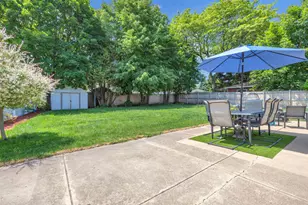 215 E Beutel Rd, Port Washington, WI 53074 - Photo 26