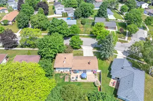 215 E Beutel Rd, Port Washington, WI 53074 - Photo 30