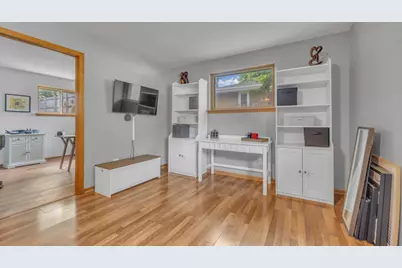 215 E Beutel Rd, Port Washington, WI 53074 - Photo 20
