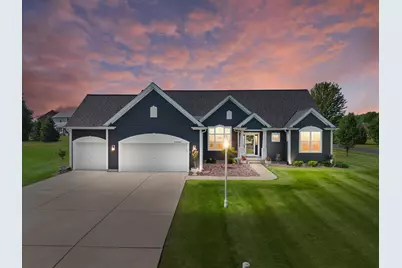 W349N5830  Sunflower Ct, Lac La Belle, WI 53066 - Photo 1