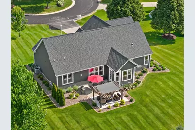 W349N5830  Sunflower Ct, Lac La Belle, WI 53066 - Photo 48