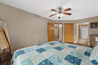 2419  Fox River Pkwy #A, Waukesha, WI 53189 - Photo 20