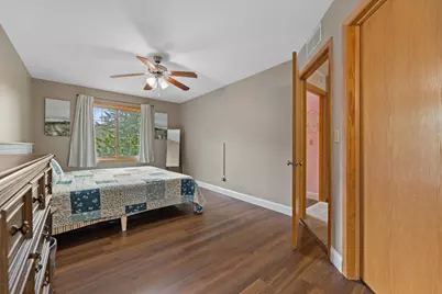 2419  Fox River Pkwy #A, Waukesha, WI 53189 - Photo 18